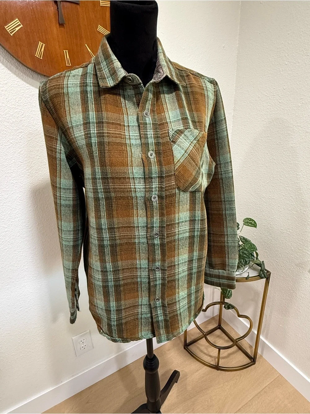 PrAna Organic Cotton Plaid Flannel Shirt Men’s Small Green Brown Hiking